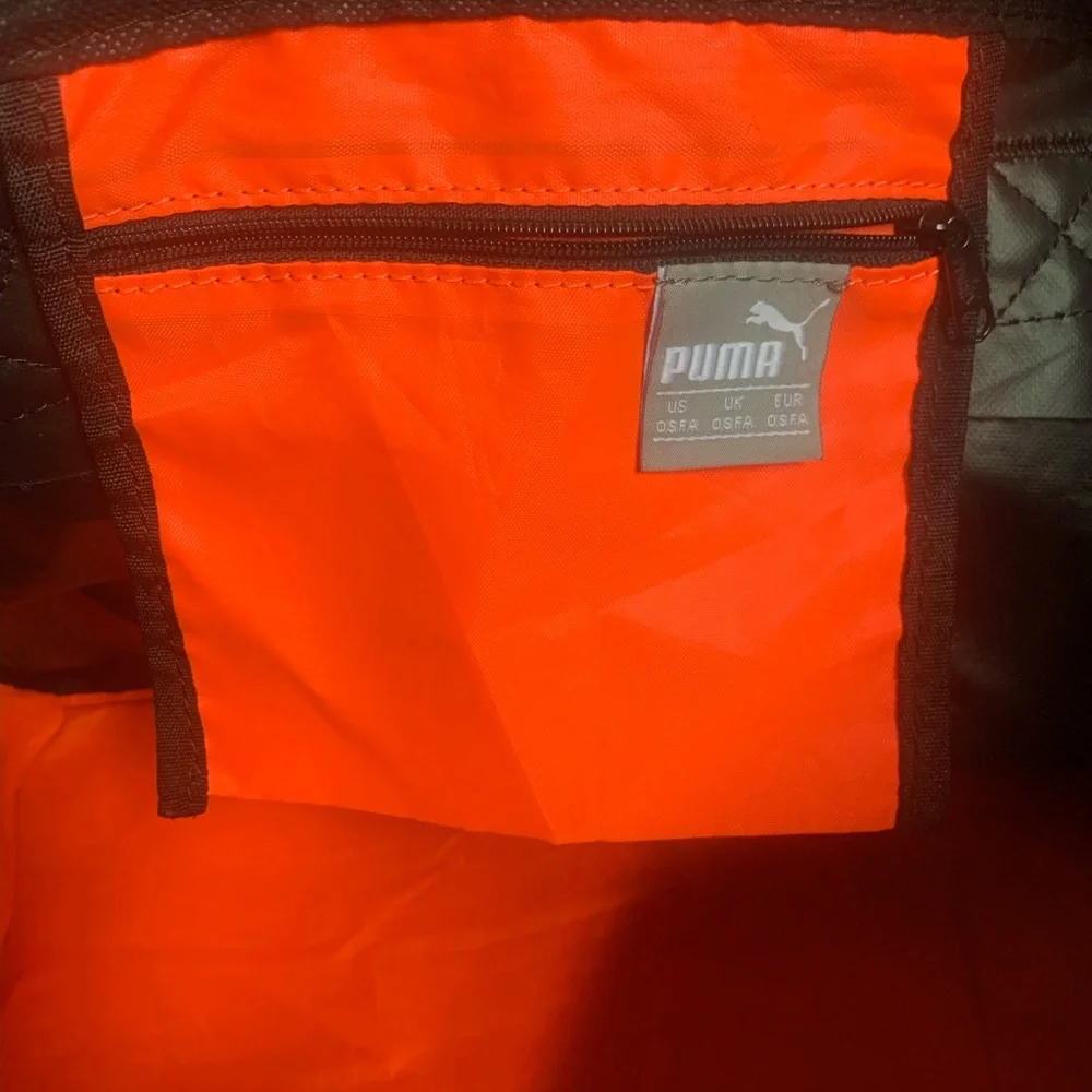 🔺PUMA Men's Black and Red Duffel Bag🔺